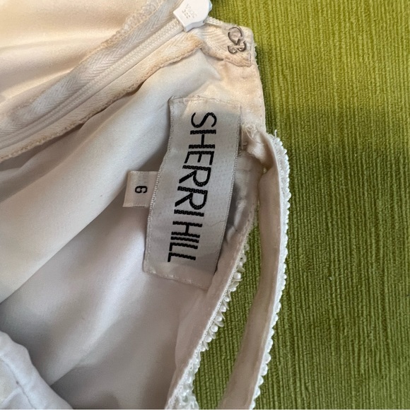 Sherri Hill beaded gown. - Picture 9 of 10